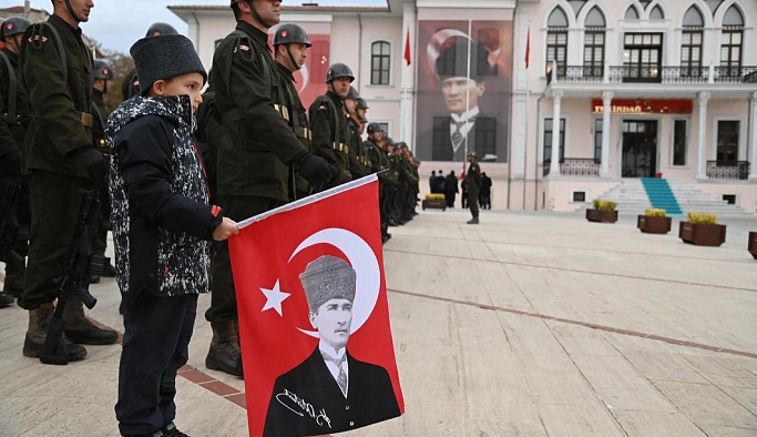 TEKİRDAĞ’DA HAYAT ATATÜRK İÇİN DURDU