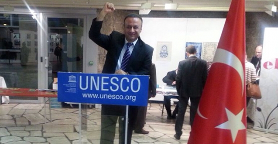 UNESCO Paris’te ‘Ebru Sanatı’ zaferi